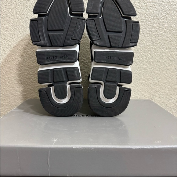 Balenciaga Speed 2.0 - Picture 3 of 5